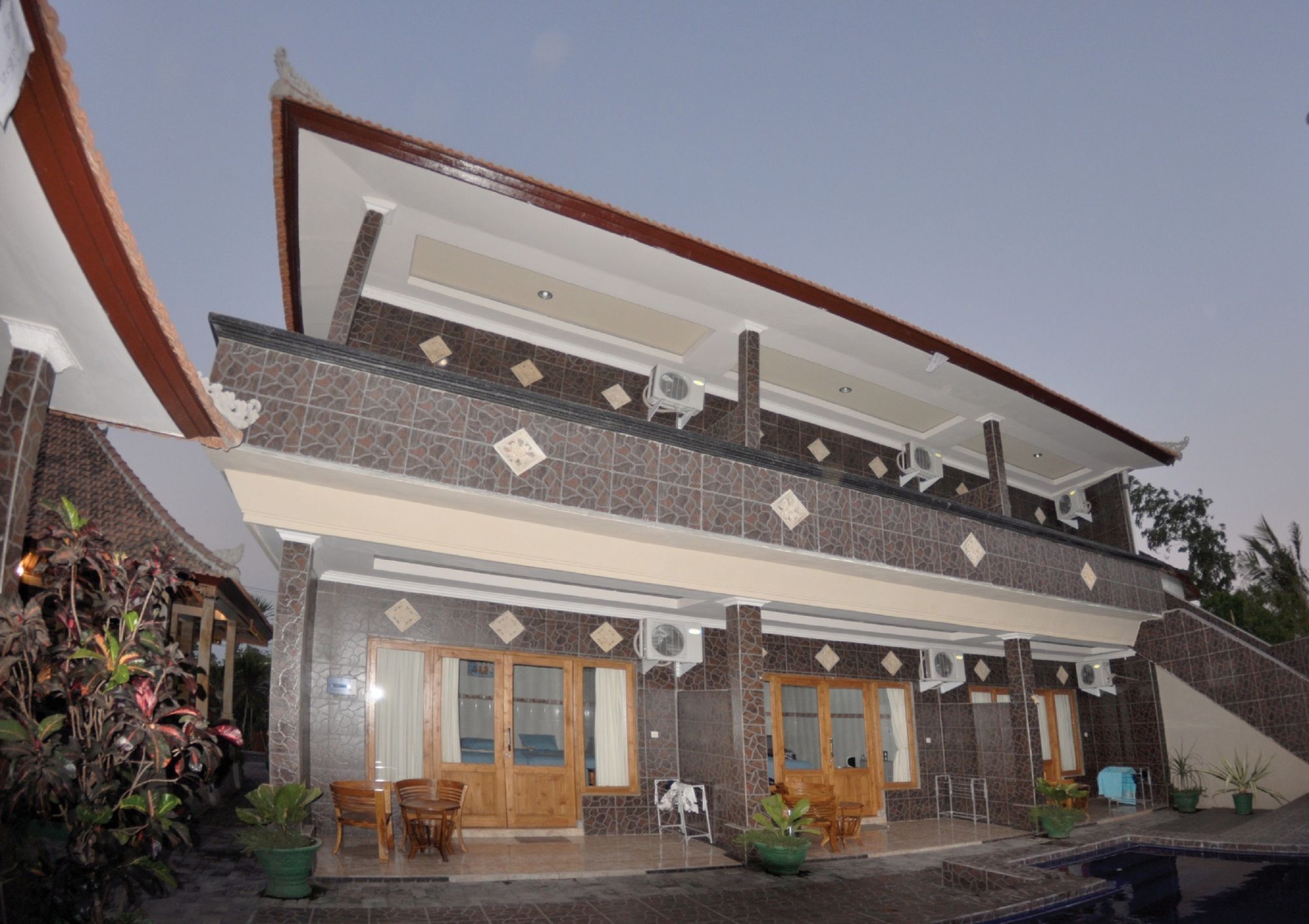 Tulamben Wreck Divers Resort & Restaurant Exterior photo